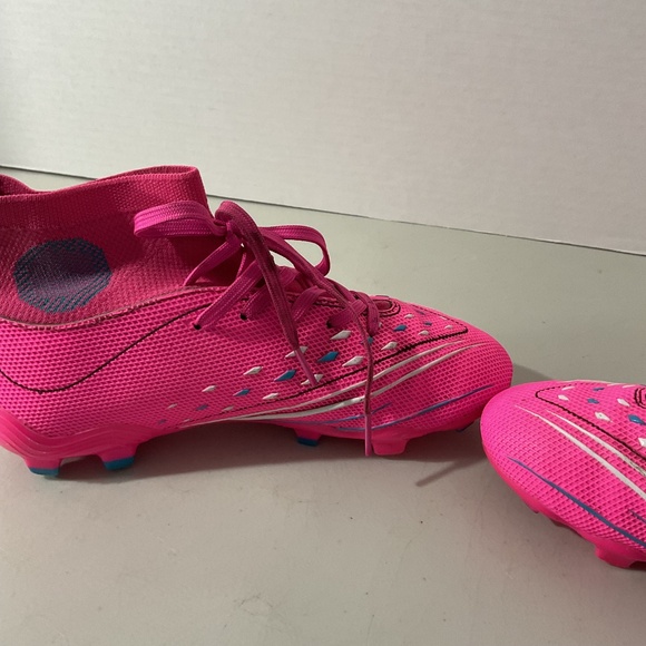 Pink Soccer Cleats Size Youth 3 - Picture 5 of 11